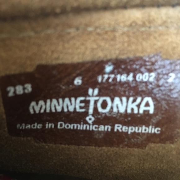 NEW Minnetonka Fringe Back Zip Bootie Brown - Picture 7 of 7